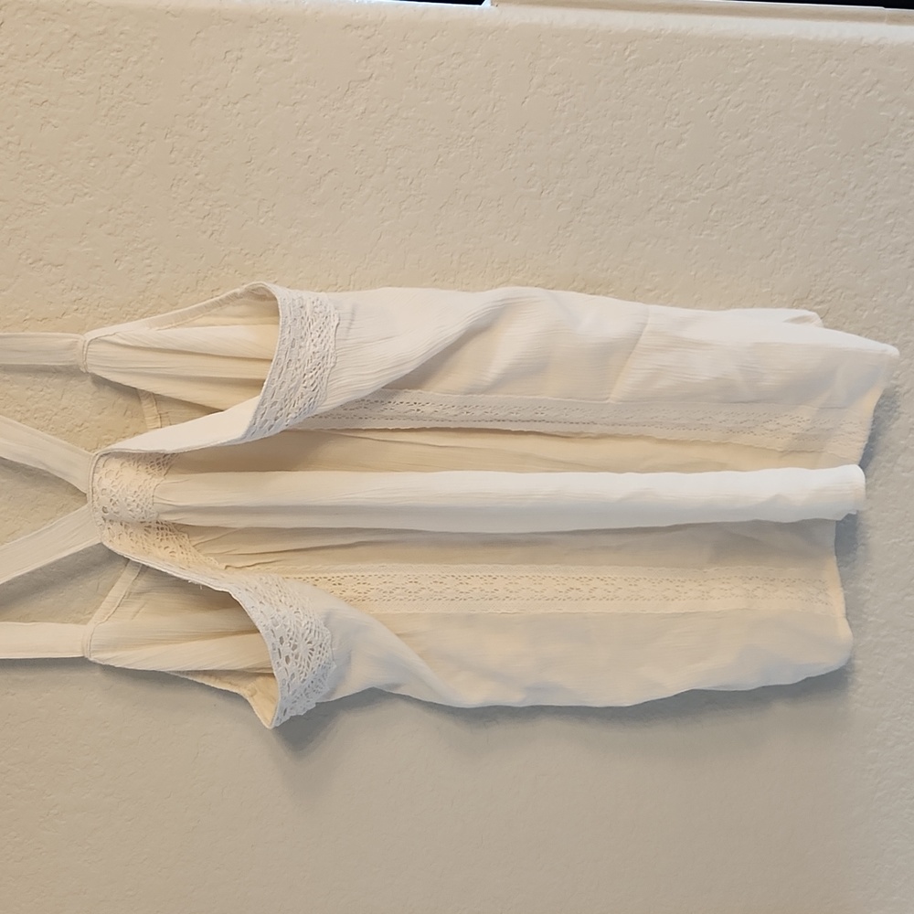 Never Worn White v-neck tank